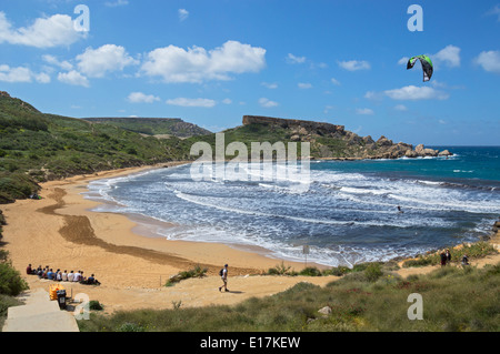 Goldener Sandstrand, Ghajn Tuffieha Bay, nördliche Malta, Europa. Stockfoto