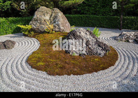 Taizoin moderne Teich Garten Yoko-En wurde in den 1960er Jahren von Kinsaku Nakane entworfen. Stockfoto