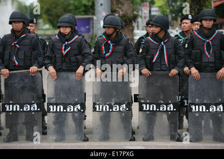 Chiang Mai, Thailand. 26. Mai 2014. Royal Thai Army, Militärpolizisten und Spezialeinheiten während einer militärischen Bohren und Anti-Rallye in Chiang Mai, Thailand Credit praktizieren: Rohan Radheya/ZUMAPRESS.com/Alamy Live News Stockfoto