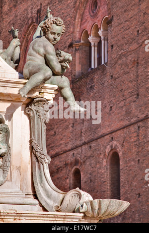 Detail der Fontana di Nettuno oder Neptunbrunnen in Piazza Nettuno, Bologna. Es ist von dem Bildhauer Giambologna. Stockfoto