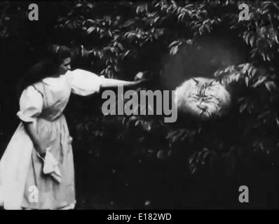 Nach wie vor von 1903-Verfilmung von Carrolls Roman "Alice im Wunderland" unter der Regie von Cecil M. Hepworth & Percy Stow. Stockfoto