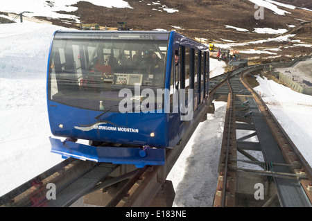 dh Cairngorm National Park AVIEMORE MOUNTAIN INVERNESSSHIRE Funicular Railway train cairngorms scotland Snow Ski Lift Resort großbritannien Stockfoto