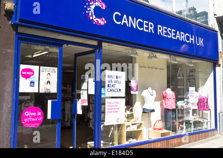 dh Krebs Forschung Geschäfte UK Research UK Charity Shop Ladenfront Stockfoto