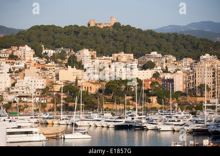 Panorama mit Bellver Castle, Palma De Mallorca, Mallorca Insel, Spanien, Europa Stockfoto