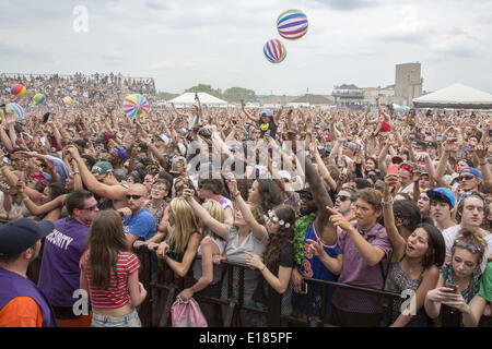 Shakopee, Minnesota, USA. 25. Mai 2014. Fans genießen Soundset Musikfestival in Shakopee, Minnesota Credit: Daniel DeSlover/ZUMAPRESS.com/Alamy Live News Stockfoto