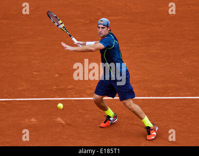 Frankreich, Paris, 26. Mai 2014. Tennis, Roland Garros, Robby Ginepri (USA) im Kampf gegen Rafael Nadal (ESP) Foto: Tennisimages / Henk Koster/Alamy Live News Stockfoto