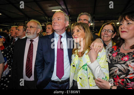 Belfast, Nordirland. 26. Mai 2014 - Martina Anderson (Sinn Fein) ist als MEP Credit wiedergewählt: Stephen Barnes/Alamy Live News Stockfoto