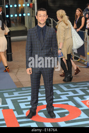 London, UK, UK. 8. Juli 2010. Joseph Gordon-Levitt besucht die Weltpremiere von "Inception" im Odeon Leicester Square. © Ferdaus Shamim/ZUMA Wire/ZUMAPRESS.com/Alamy Live-Nachrichten Stockfoto