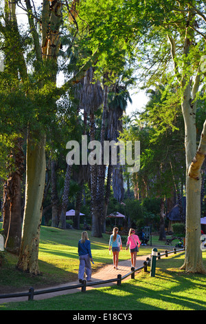 Gartenweg, The Lake, Sun City Resort, Pilanesberg, North West Province, Südafrika Stockfoto