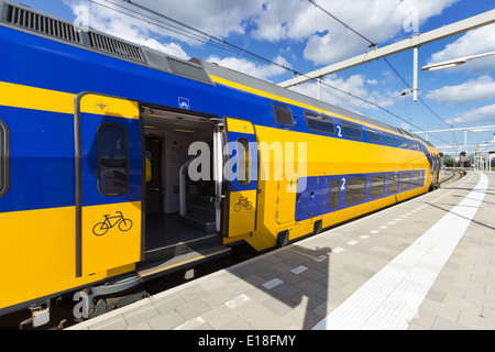 Intercity Zug in den Niederlanden Stockfoto