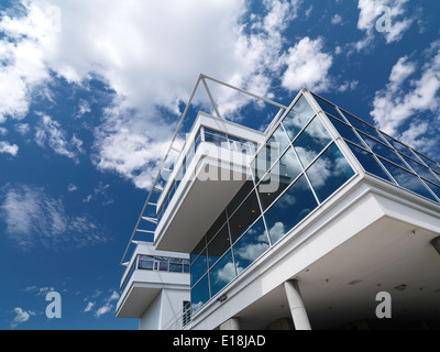 Ontario Association of Architects Bau Detail unter blauem Himmel in Toronto, Ontario, Kanada. Stockfoto