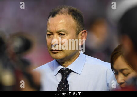 Nationalstadion, Tokio, Japan. 25. Mai 2014. Eddie Jones (JPN), 25. Mai 2014 - Rugby: Japans Trainer Eddie Jones spricht nach der asiatischen 5 Nations Rugby match zwischen Japan 49-8 Hong Kong im National Stadium, Tokio, Japan. © Hitoshi Mochizuki/AFLO/Alamy Live-Nachrichten Stockfoto