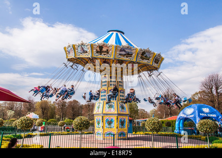 Der Himmel Swinger Messegelände fahren Paultons Park, Southampton, England, Vereinigtes Königreich. Stockfoto