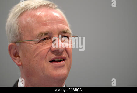 Stuttgart, Deutschland. 27. Mai 2014. Martin Winterkorn, Vorstandsvorsitzender der Volkswagen AG und CEO der Porsche Automobil Holding SE, während der Hauptversammlung der Porsche SE in Stuttgart am 27. Mai 2014. Bildnachweis: Dpa picture Alliance/Alamy Live News Stockfoto