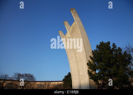 Das Denkmal für die Berliner Airbridge wird am ehemaligen Flughafen Tempelhof in Berlin am 3. März 2014 gesehen. Foto: Wolfram Steinberg dpa Stockfoto