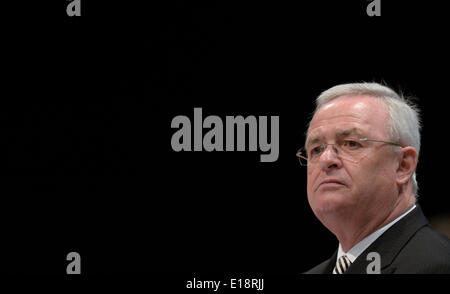 Stuttgart, Deutschland. 27. Mai 2014. Martin Winterkorn, Vorstandsvorsitzender der Volkswagen AG und CEO der Porsche Automobil Holding SE, während der Hauptversammlung der Porsche SE in Stuttgart am 27. Mai 2014. Bildnachweis: Dpa picture Alliance/Alamy Live News Stockfoto