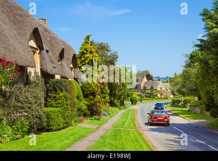 cotswolds Dorf strohgedeckte Hütte in Chipping Campden Cotswolds Dorf die Cotswolds Gloucestershire England UK EU Europa Stockfoto