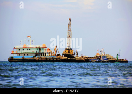 Offshore Bergbau am Meer Stockfoto