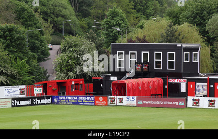 Tunnel der Spieler auf das Spielfeld des Sheffield Football Club; der weltweit erste Fußballverein, Derbyshire, England UK. Stockfoto