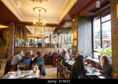 Café Comercial auf der Glorieta de Bilbao, Madrid, Spanien Stockfoto