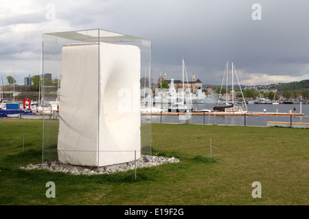 Moderne Kunst außerhalb das Astrup Fearnley Museum in Oslo Stockfoto