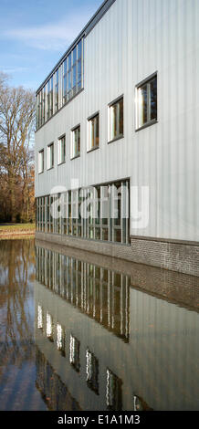 Lancaster Institute for Contemporary Arts, Lancaster, United Kingdom. Architekt: Sheppard Robson, 2011. Gebäude-Fassade mit Stockfoto