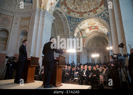 US-Präsident Barack Obama und der italienische Ministerpräsident Matteo Renzi während einer Pressekonferenz im Villa Madama 7. März 2014 in Rom, Italien. Stockfoto