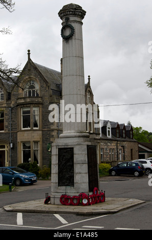 Kriegerdenkmal in Grantown auf Spey in den schottischen Highlands. Stockfoto