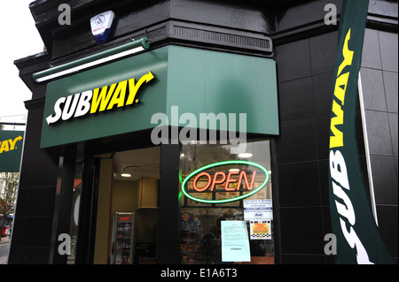 Subway Sandwich bar Kette Händler Brighton UK Stockfoto