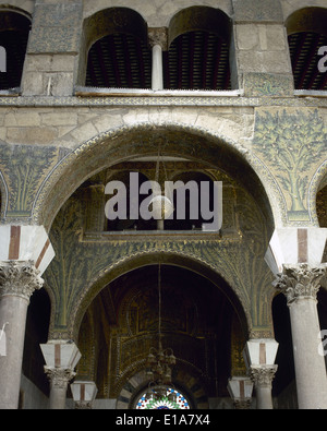 Syrien. Damaskus. Umayyaden-Moschee oder große Moschee von Damaskus. Erbaut im frühen 8. Jahrhundert. Hof. Stockfoto