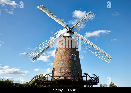 Eine funktionierende Windmühle in Wilton Wiltshire Stockfoto