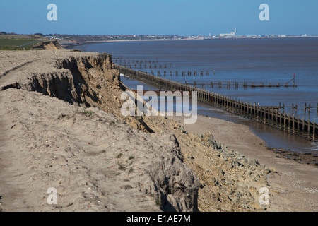 Cliff Erosion am Corton südlich von Great Yarmouth auf der Nordostküste Englands Stockfoto