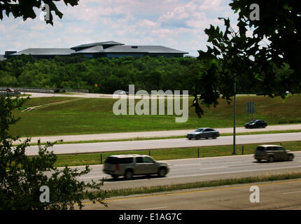 Irving, Texas - 28. Mai 2014 - größte Corporation in USA, Exxon Mobil im Bereich Las Colinas in Irving gibt Mitarbeitern ein schönes paar der Natur. Bildnachweis: J. G. Domke/Alamy Live-Nachrichten Stockfoto
