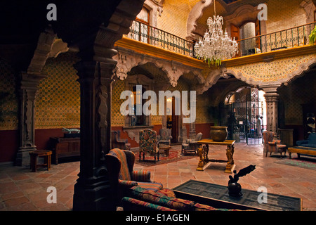 Interior Lobby des LA CASA DE MARQUESA HOTEL im historischen Zentrum der Stadt QUERETERO - Mexiko Stockfoto