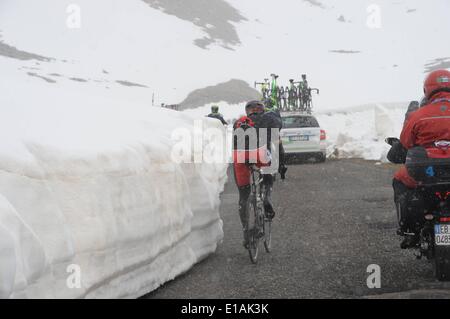 Val Martello, Italien. 27. Mai 2014. Giro d Italia, Etappe 16/Ponte di Legno - Val Martello, Bmc 2014, Gavia Credit: Action Plus Sport Bilder/Alamy Live News Stockfoto