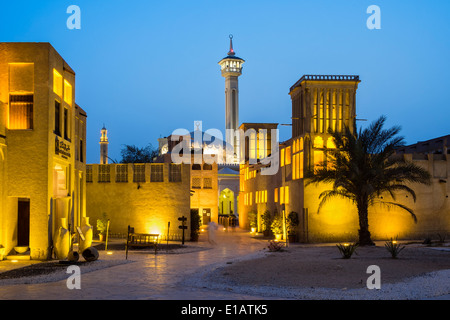 historischen Bastakiya-Viertel in der Nacht in Dubai Vereinigte Arabische Emirate Stockfoto