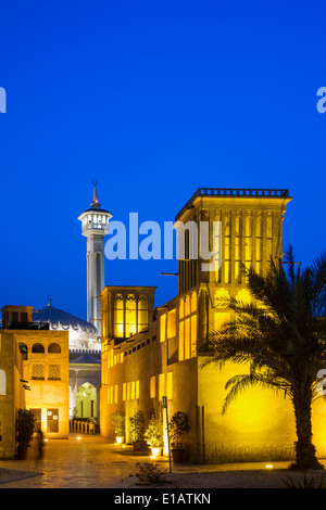 historischen Bastakiya-Viertel in der Nacht in Dubai Vereinigte Arabische Emirate Stockfoto