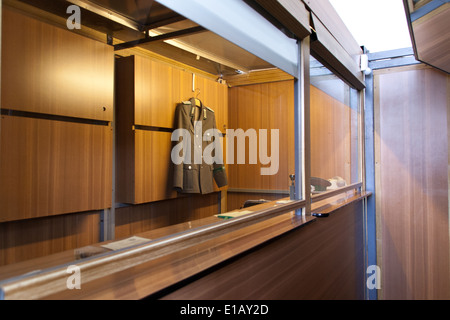Der Tränenpalast (Tränenpalast) ist der Berliner Colloquialism für den ehemaligen Grenzübergang in Berlin Friedrichstraße. Stockfoto