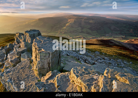 Blick nach Nordwesten vom Zuckerhut, Abergavenny, South Wales. Stockfoto