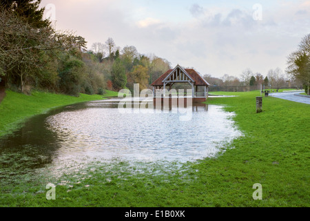 Der Musikpavillon oder Outdoor-Aktivitäten Gebäude in Ross-On-Wye, Herefordshire. Stockfoto