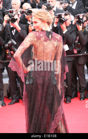 Karlie Kloss an die Grace Kelly-Gala screening und Öffnung Zeremonie roten Teppich bei der 67. Filmfestspiele Cannes Frankreich. Stockfoto