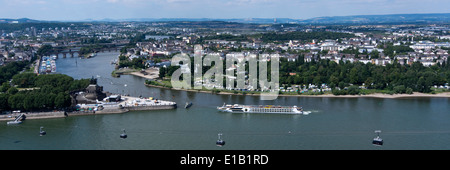 Blick von der Festung Ehrenbreitstein auf Deutsches Eck, Koblenz, Rheinland-Pfalz, Deutschland, Europa Stockfoto