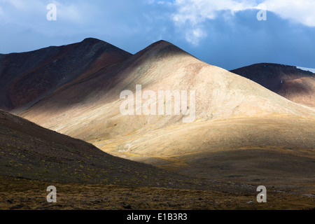 Landschaft in der Region des Tisaling befindet sich auf der Strecke zwischen Rumtse und Tso Kar, Ladakh, Jammu und Kaschmir, Indien Stockfoto