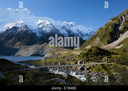 Drehbrücke über Hooker River in Hooker Valley Stockfoto