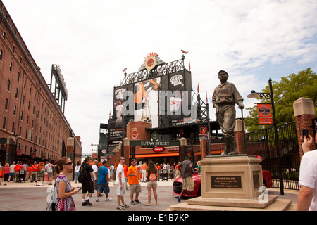 Statue zu Ehren von Babe Ruth vor Orioles Park at Camden Yards in Baltimore Maryland Stockfoto