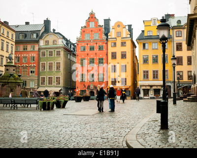 Ein Blick auf Stortorget (das große Quadrat), einem öffentlichen Platz in Gamla Stan, die Altstadt mitten in Stockholm, Schweden. Stockfoto