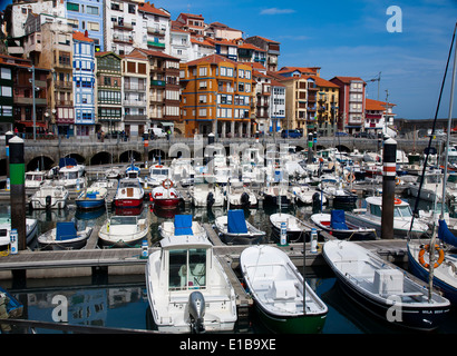 Mit Stadtblick. Bermeo, Biskaya, Baskenland. Spanien. Europa. Stockfoto