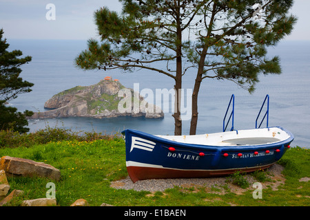 Küste und Einsiedelei in San Juan de Gaztelugatxe. Bermeo, Biskaya, Baskisches Land, Spanien, Europa. Stockfoto