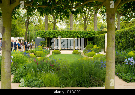 Besucher der Telegraph-Garten auf der Chelsea Flower Show, 2014, London, UK Stockfoto