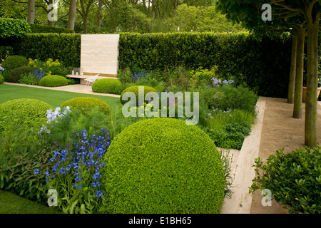 Der Telegraph Garten, Goldmedaille Winn auf der Chelsea Flower Show 2014 London, UK entworfen von Tommaso del Buono & Paul Gazenwitz Stockfoto